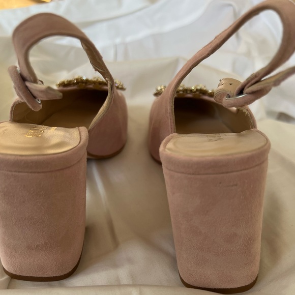 Silvia Lago sling back heel in pink suede with removable crystal buckle. - Picture 7 of 11